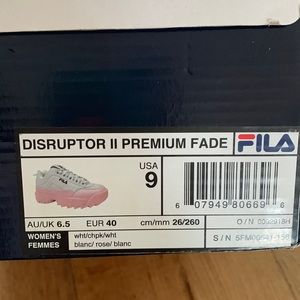 Fila Disrupter II premium fade. Womens Size 9
